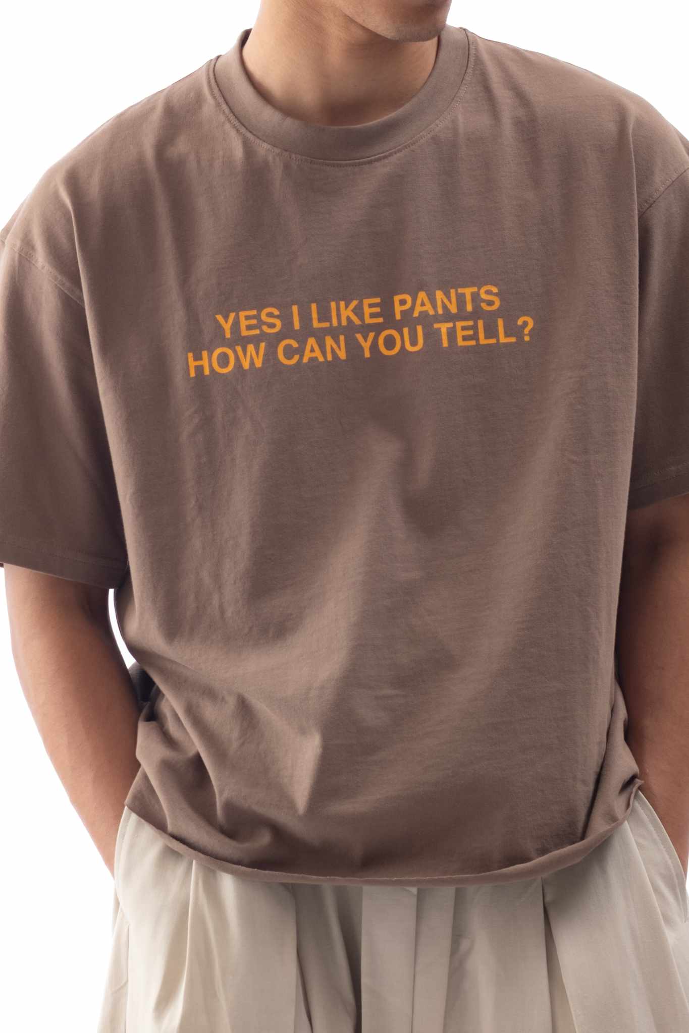 Statement Tee Brown